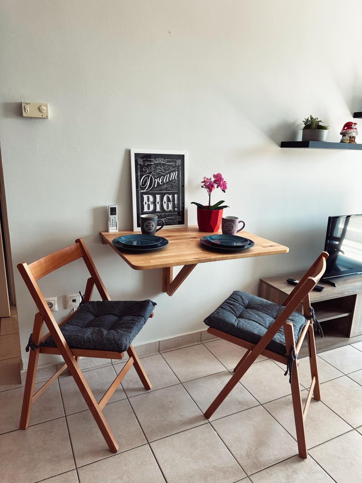 Homely Flat Near Airport Thessaloniki Exterior foto